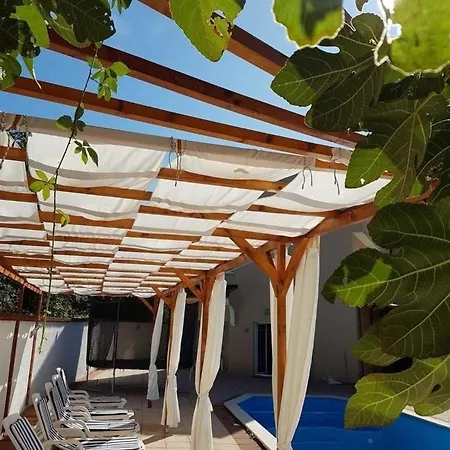 Prázdninový dům Wunderschoenes In Mit Privatem Pool *