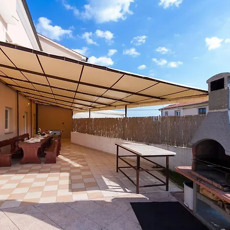 Prázdninový dům Wunderschoenes In Mit Privatem Pool Cere