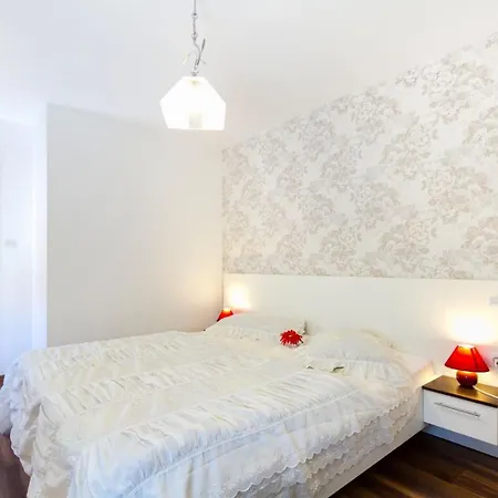 Prázdninový dům Wunderschoenes In Mit Privatem Pool
